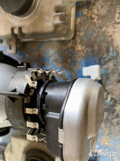 Комплект биксеноновые линзы