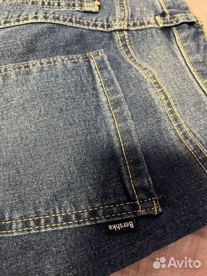 Джинсы Bershka