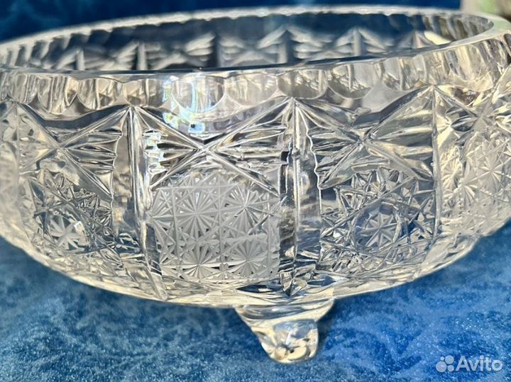 Хрустальная ваза - салатница на ножках