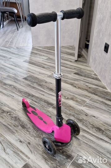 Самокат детский трехколесный