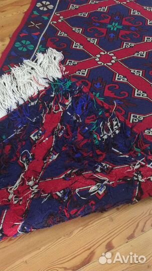 Ковер шерстяной