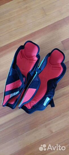 Щитки хоккейные CCM