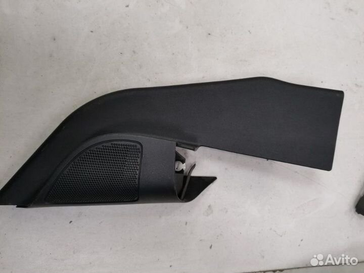 Крышка зеркала передняя правая Ford Focus 2