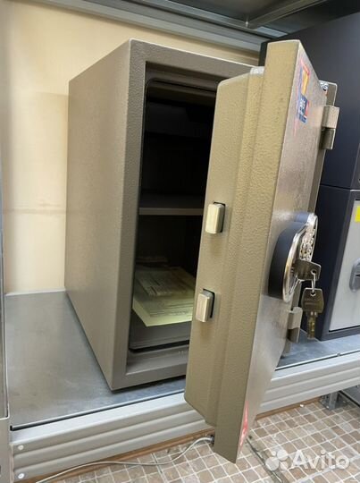 Сейф огнестойкий valberg FRS-49 EL