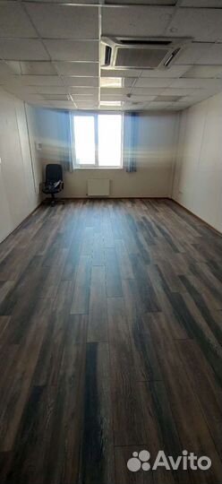 Укладка ламината.Установка пластикового плинтуса