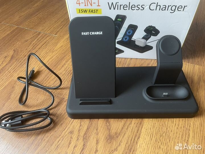 Зарядная станция для iPhone 4 в1