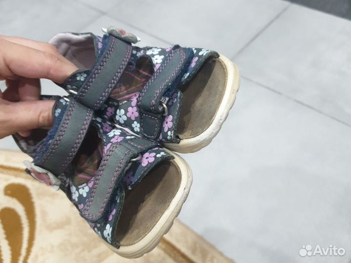 Сандали Котофей 23