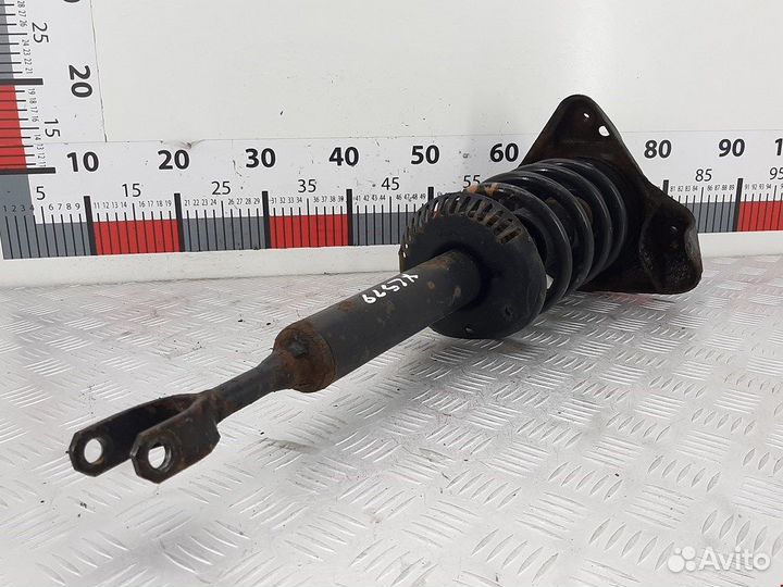 Стойка для Volkswagen Passat 5