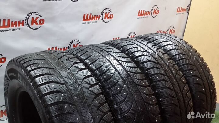 Bridgestone Ice Cruiser 7000 205/70 R15