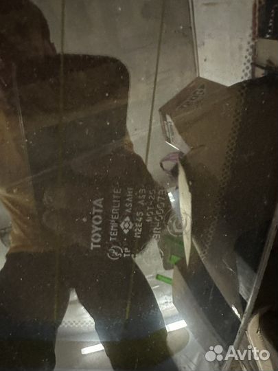 Заднее стекло на land cruiser 100