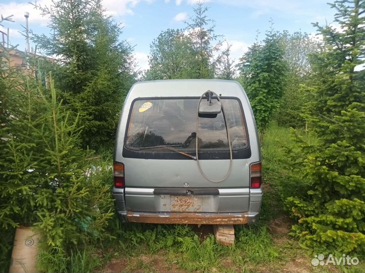 Двери на Hyundai grace, 1990