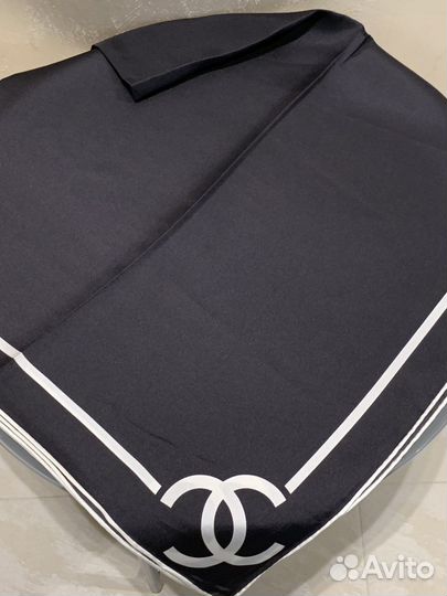 Шелковый платок chanel