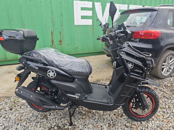 Скутер новый Tank 150кубов чёрный Инжектор