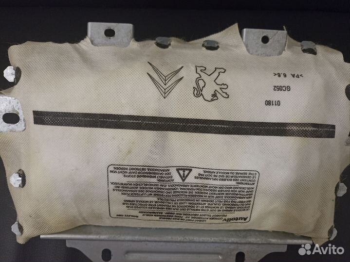 Подушка безопастности пассажира Peugeot 308