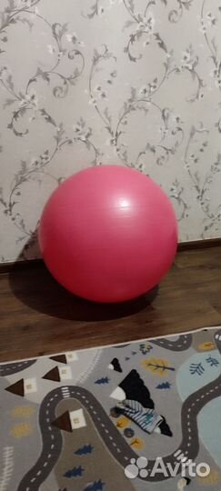 Гимнастический мяч фитбол
