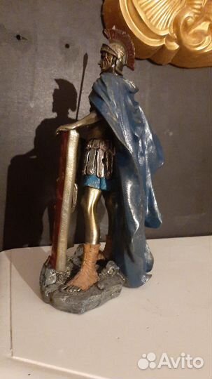 Статуэтка Римского легионера