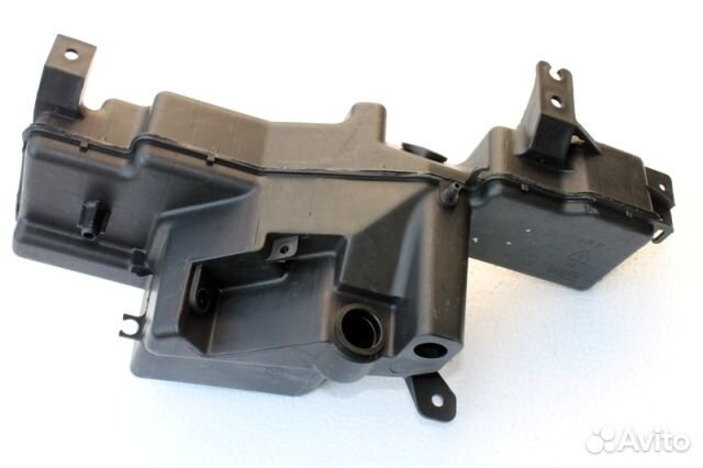 Бачок омывателя Mitsubishi Pajero 3