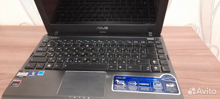 Ноутбук asus