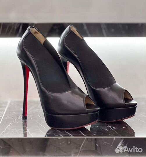Ботильоны Cristianl Louboutin (оригинал)