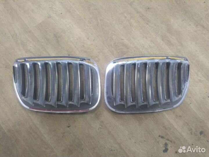 Накладки на решетку радиатора BMW e53