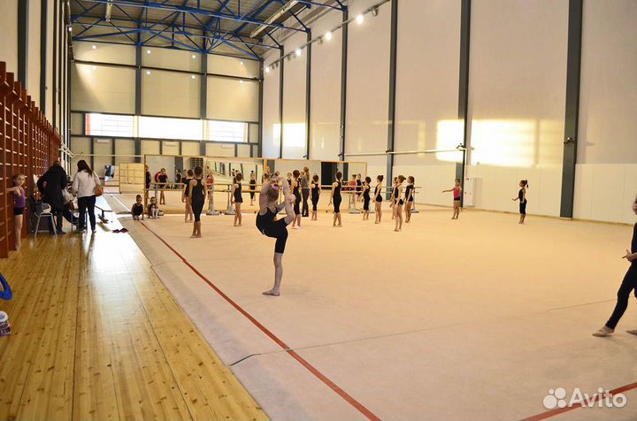 Помост гимнастический размер 1350х1350см, H 6.5 см