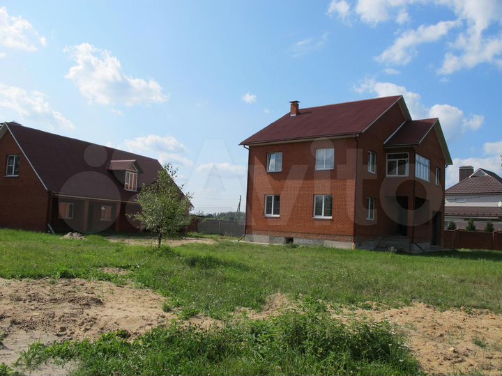 Коттедж 349,1 м² на участке 15,3 сот.