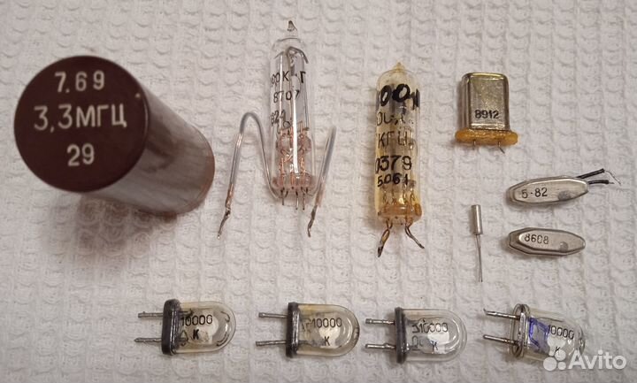 Кварцевые резонаторы и вакуумные