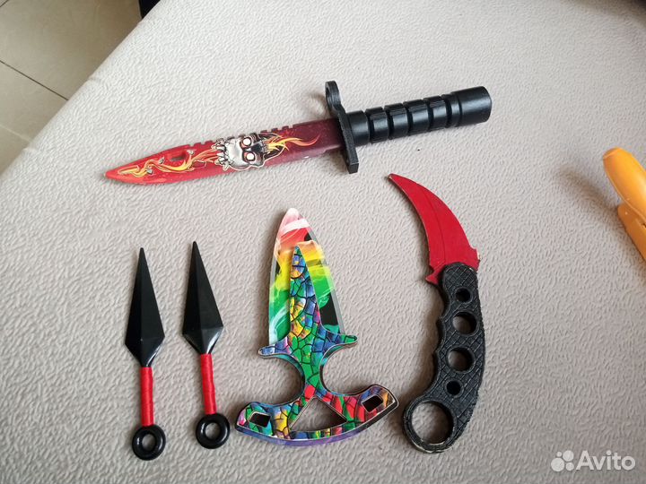 Кунаи, керамбит, м9