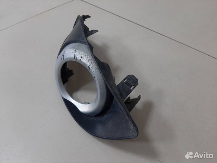 Рамка противотуманной фары правой Mazda MPV LW 199