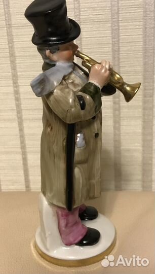 Фарфоровая статуэтка Музыкант-трубач Германия