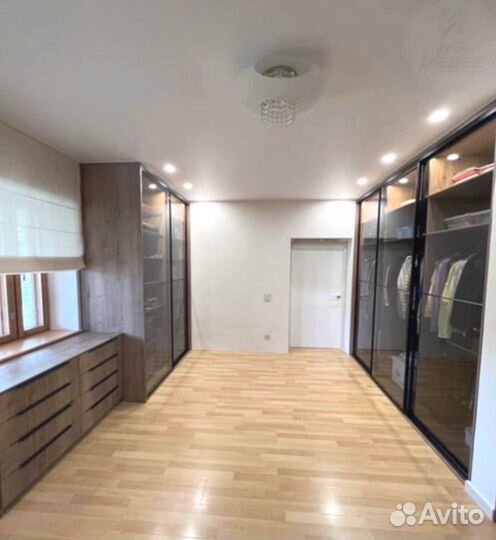 Угловые шкафы