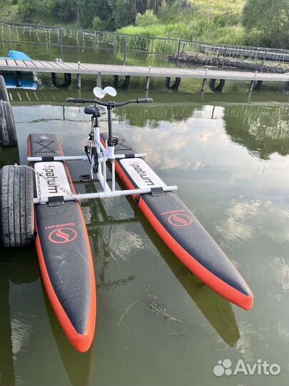 Водный велосипед