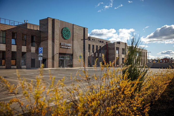 2-к. квартира, 56,1 м², 1/18 эт.