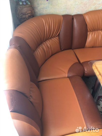 Кухонный угловой диван