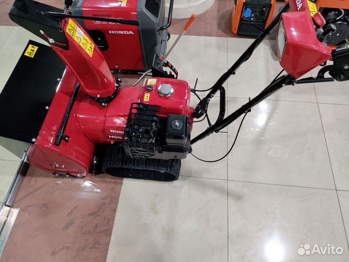 Снегоуборщик Honda HSS 655 ET