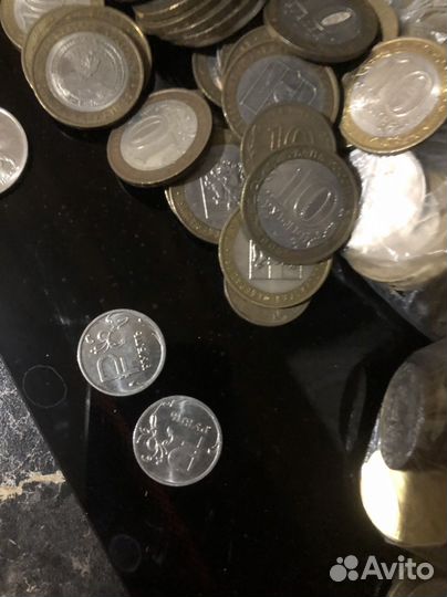 Монета 1рубль с буквой