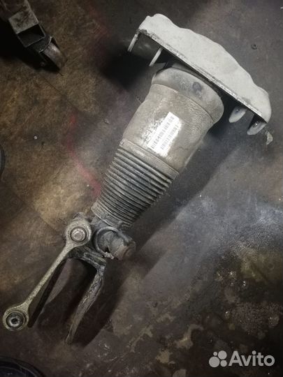 Пневмостойки Туарег Каен Ку 7 под ремонт