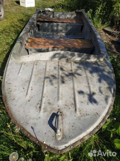 Алюминиевая лодка бу размер длина 365см.шир.139см