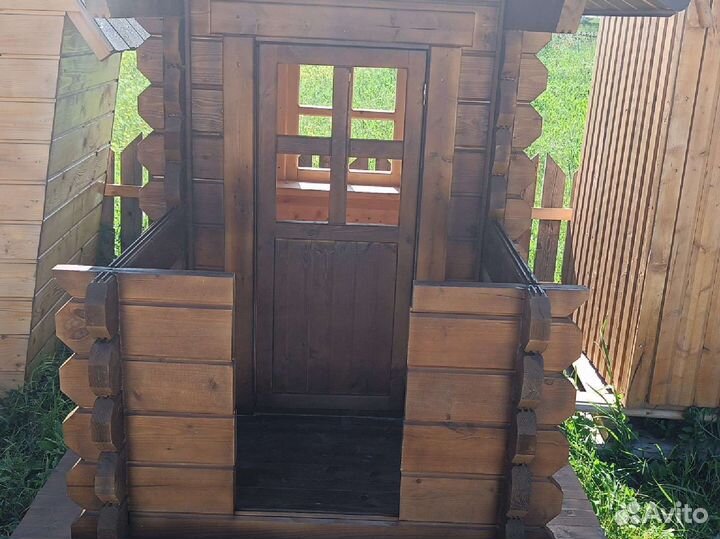 Детский деревянный домик