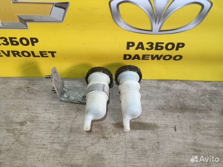 Бачок сцепления Дэу Нексия