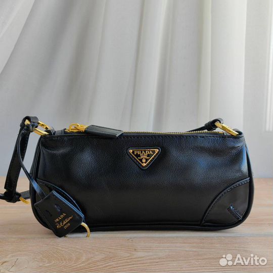 Сумка Prada 2000 re-edition натуральная кожа