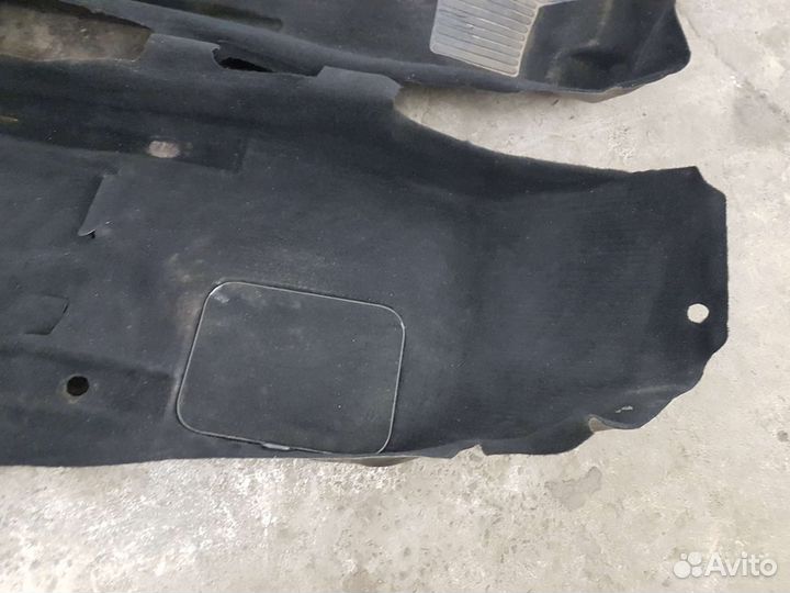 Пол салона Renault Megane 2 седан