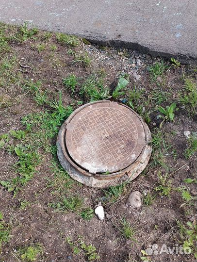 Люк колодца металл