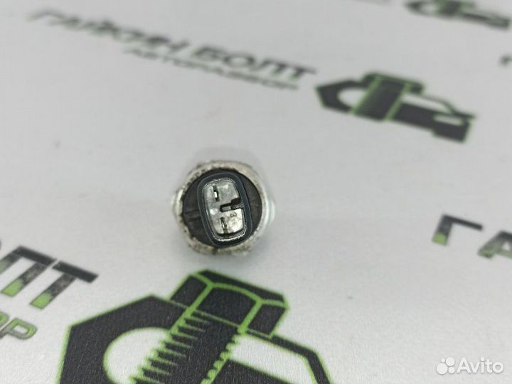 Датчик давления компрессора кондиционера Chevrolet