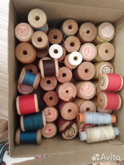 Нитки для шитья