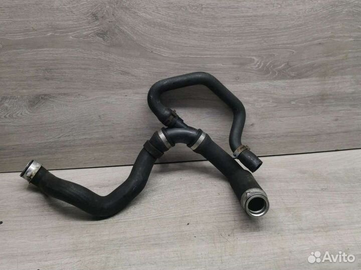 Патрубок охлаждения Mercedes C W203