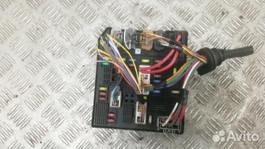 Блок предохранителей renault scenic 3 (SEA34M101)