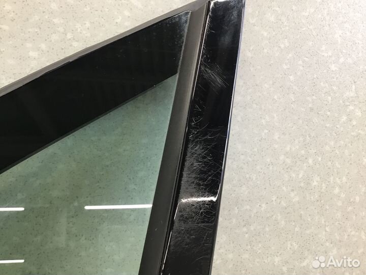 Стекло двери передней левой Hyundai Santa Fe (TM)