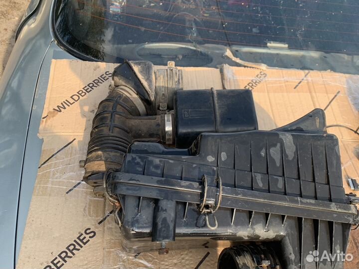 Корпус воздушного фильтра kia Clarus