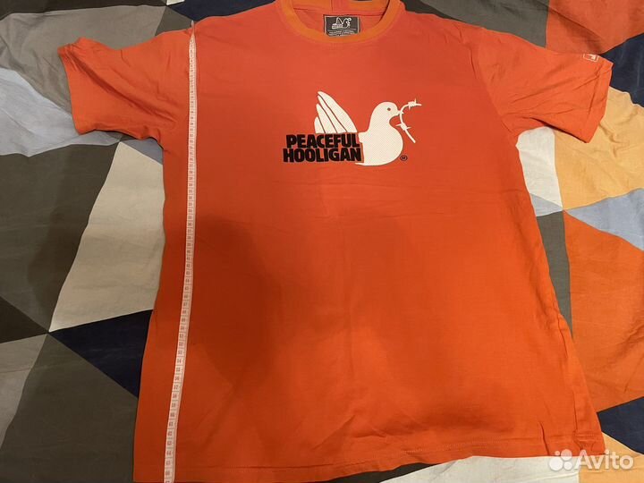 Футблока peaceful hooligan